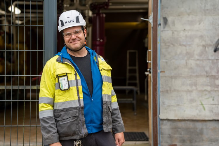 Viafin GAS:n tekninen asiantuntija Timo Nurhonen on tyytyväinen yhteistyöhön KL-Lämmön kanssa:
– Kuten meilläkin, KL-Lämmön toiminta perustuu vahvaan turvallisuuskulttuuriin ja huoltovarmuuden näkökulmasta huoltojen kriittisyyden ymmärtämiseen. Se näkyy kentällä.